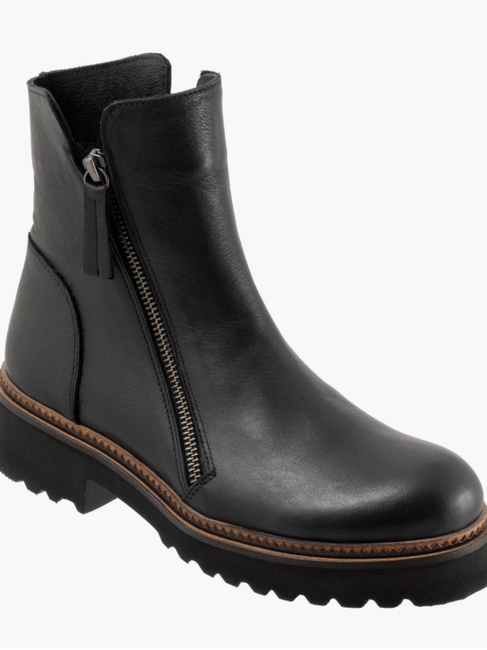 Bueno Black Leather Side-Zip Ankle Boots